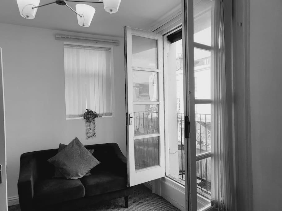 High Street, 2 Bed, Newly Refurb Leamington Spa Exterior foto
